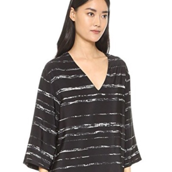 Vince Dresses & Skirts - Vince silk shift dress.